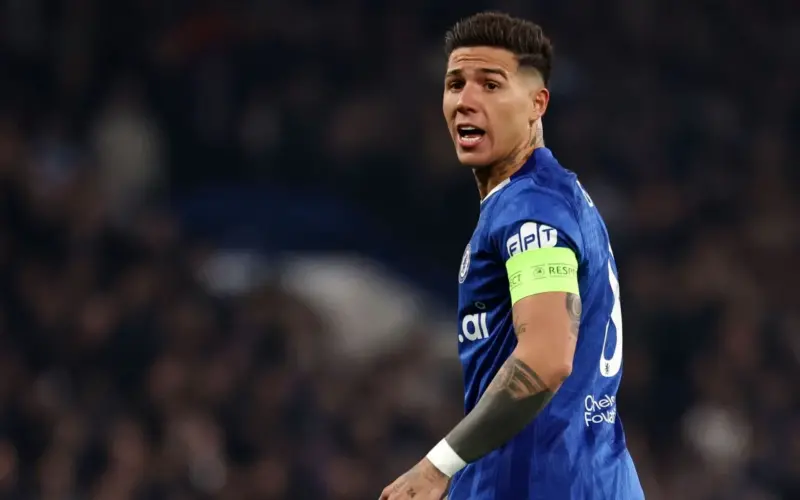 “تجاوز حدوده”.. تشيلسي يباغت إنزو بعقوبة قاسية بعد تصريحاته عن مدريد